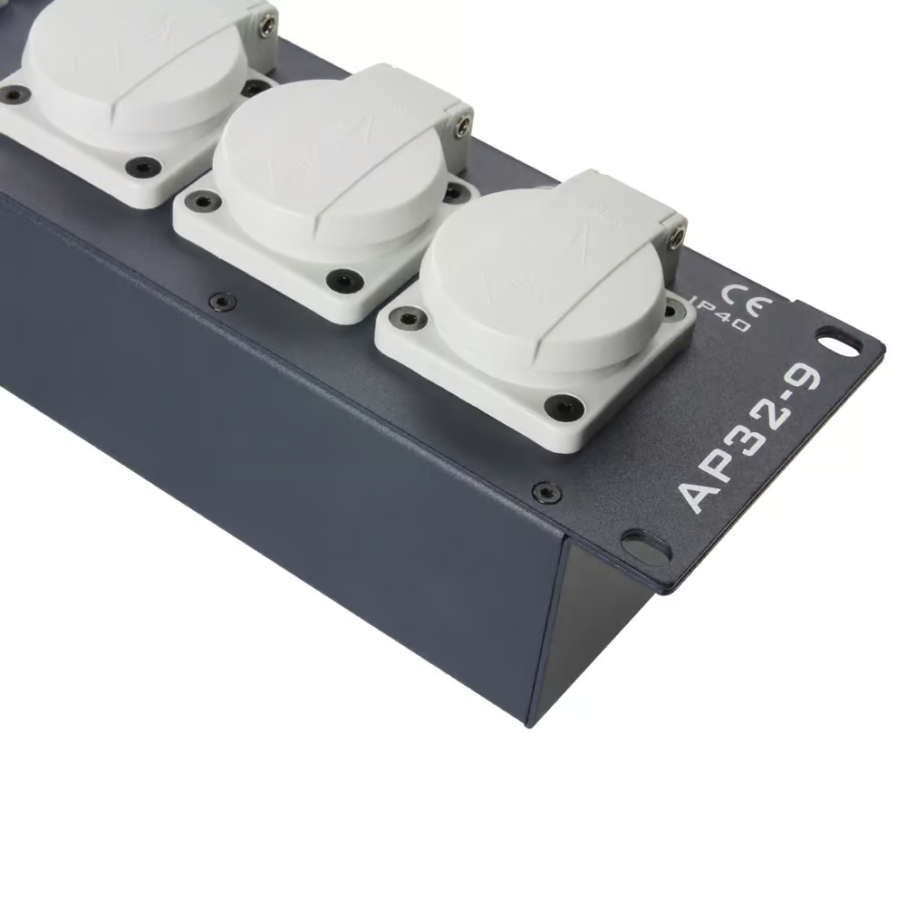 RACK PDU 9 CEE FI - 5
