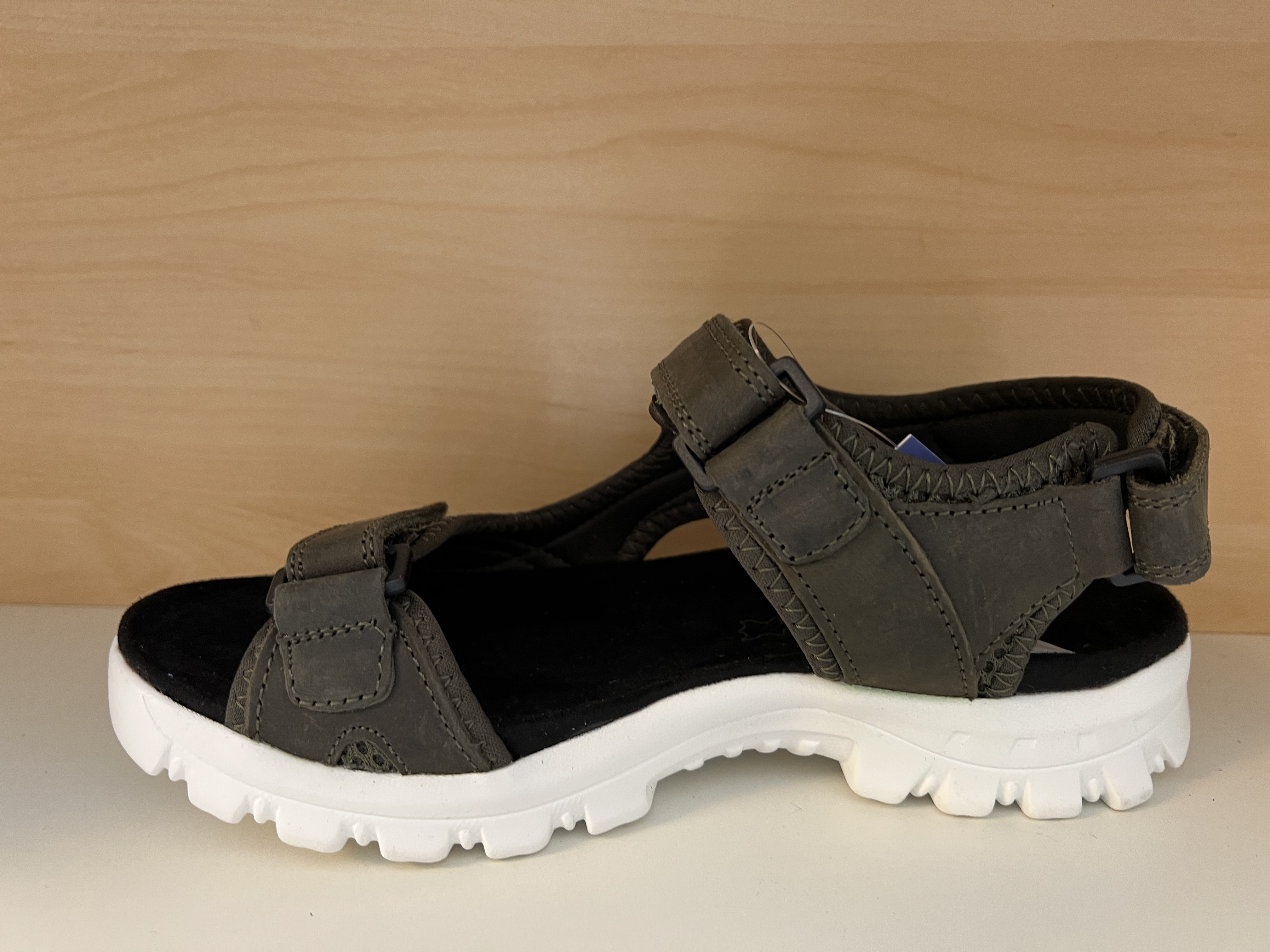 Damsandal i skinn. Färg: Khaki. - 3