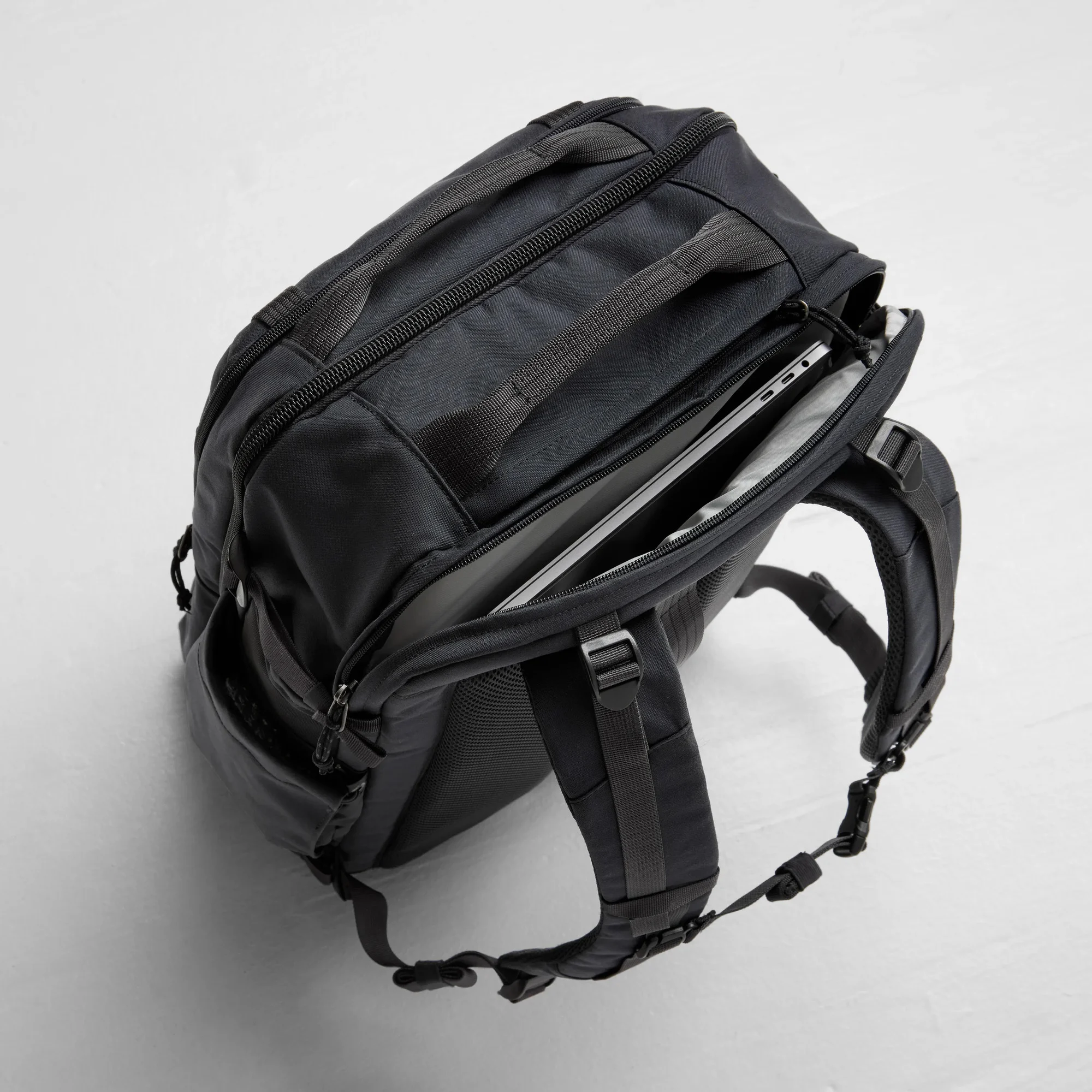 Färden Carry-On Pack - 11