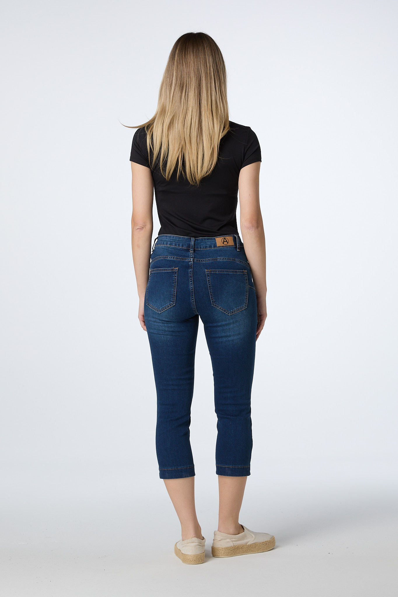 M-CAPRI Dark Blue - 3