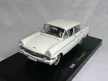 Opel Kapitän 1959 1:18 Revell