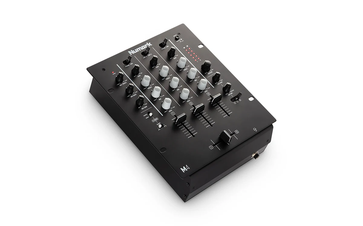 Numark M4 - DJ-mixer - 2