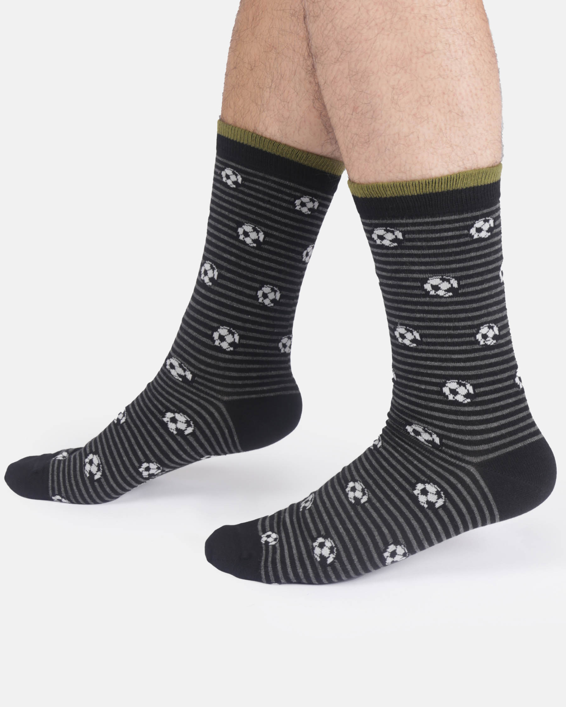 Presenttips! Bambustrumpor med fotbollstema - 3