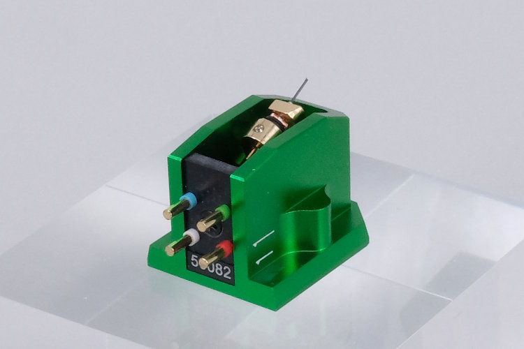 Takumi Kuro MC-Pickup