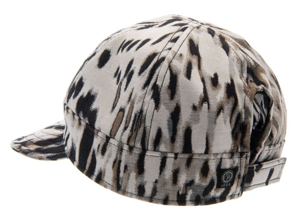 Laura Leopard, White, från CTH Ericson säljs på Hospitalsgatan  - 2