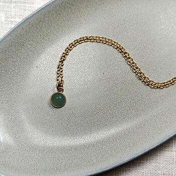 IAMLUND Dew halsband grön onyx guld