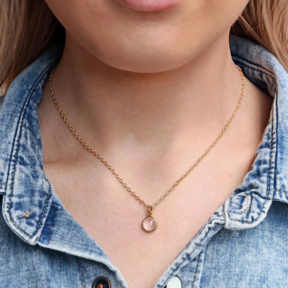 IAMLUND Dew halsband rosenkvarts guld - 2