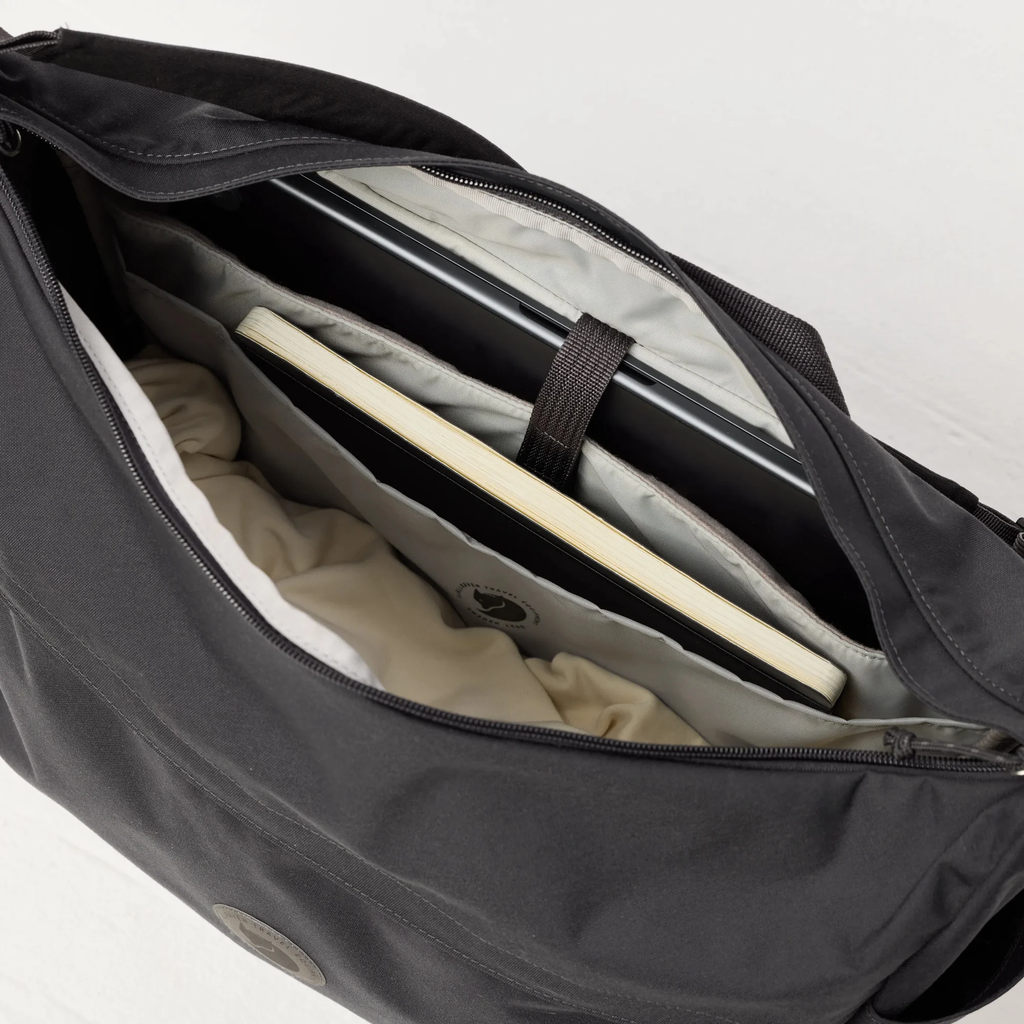 Färden Crossbody - 9