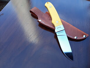 RABATT - Härlig Drop Point Hunter - Made in Texas