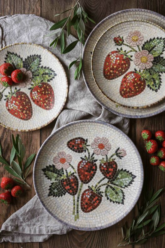 Barrel "Strawberry mosaic" small - Majas Cottage - 3