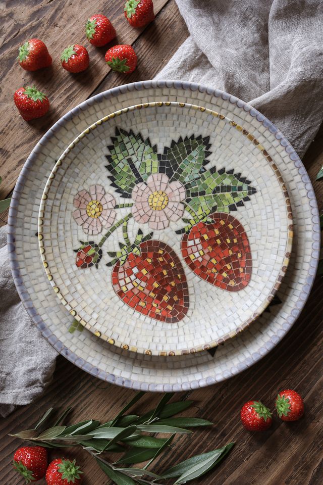 Barrel "Strawberry mosaic" small - Majas Cottage