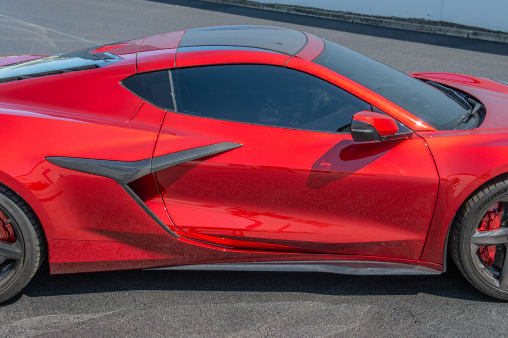 Side Skirts – Carbon (CHEVROLET CORVETTE C8 2023-2026 Z06) - 4