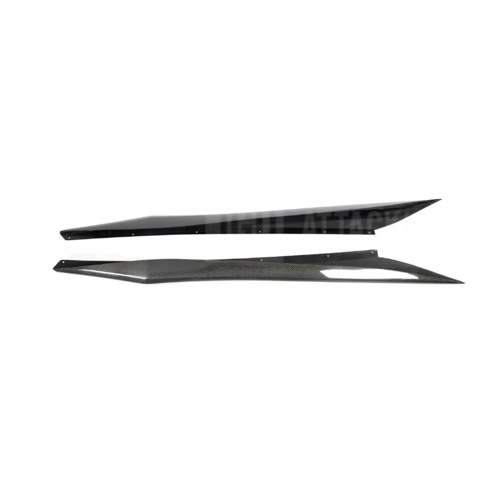 Side Skirts – Carbon (CHEVROLET CORVETTE C8 2020-2026 Stingray) - 2