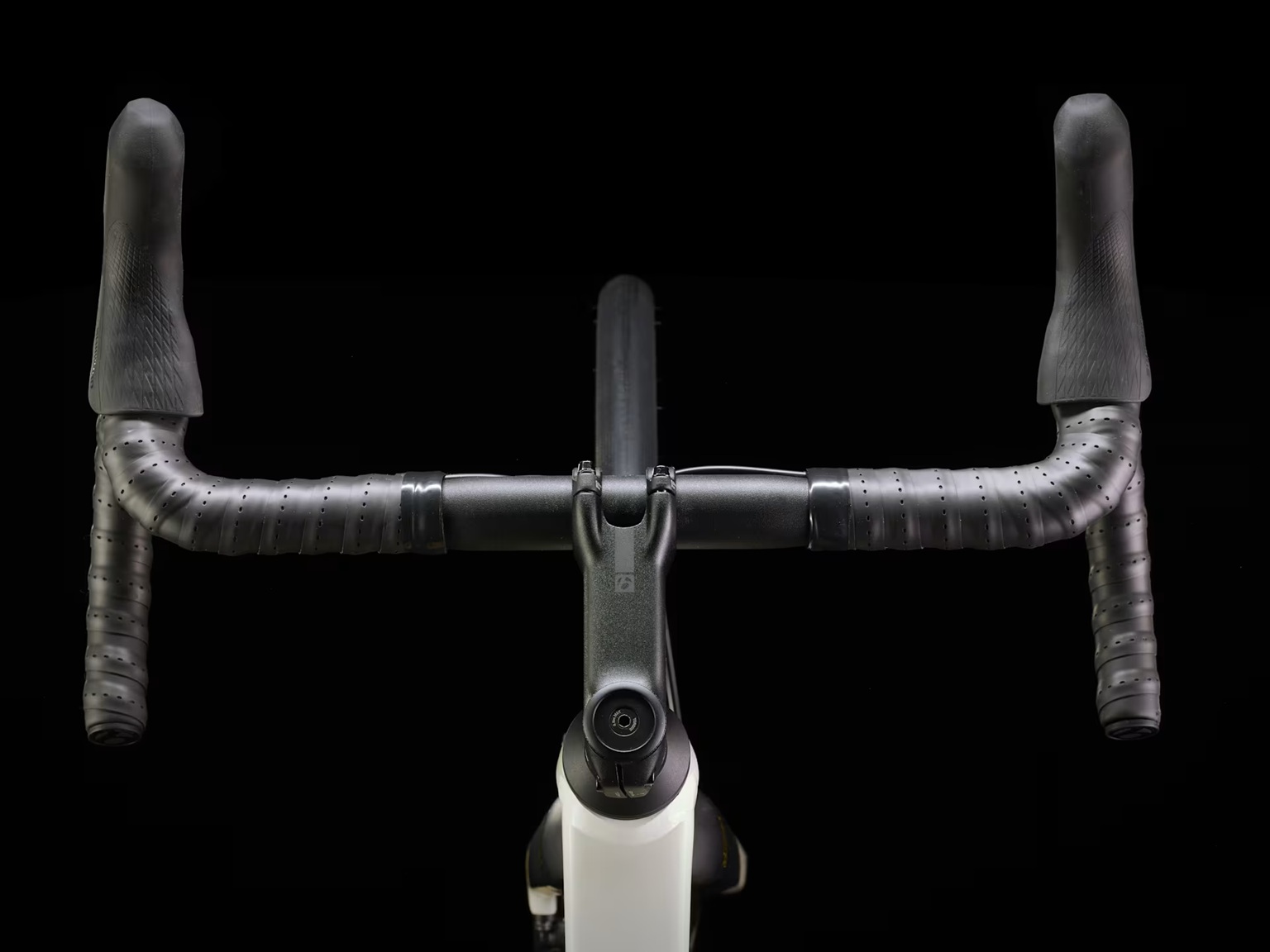 Trek Domane AL 4 Gen 4 - 2