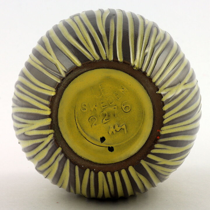イングリッド・アッターボリ  Tricornシリーズ  三角のベース  (11cm)  1967年