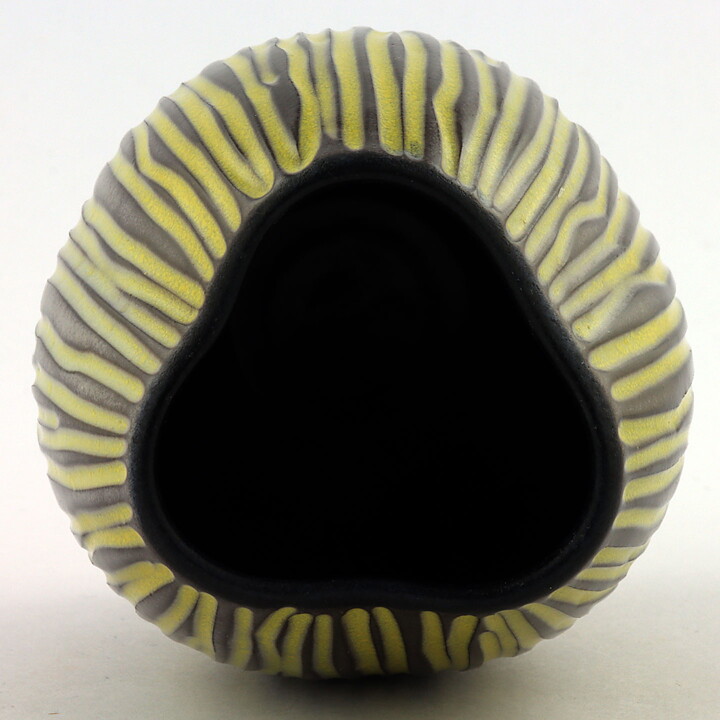 Ingrid Atterberg (Tricorn 1967) Modern Triangular Vase 11 cm