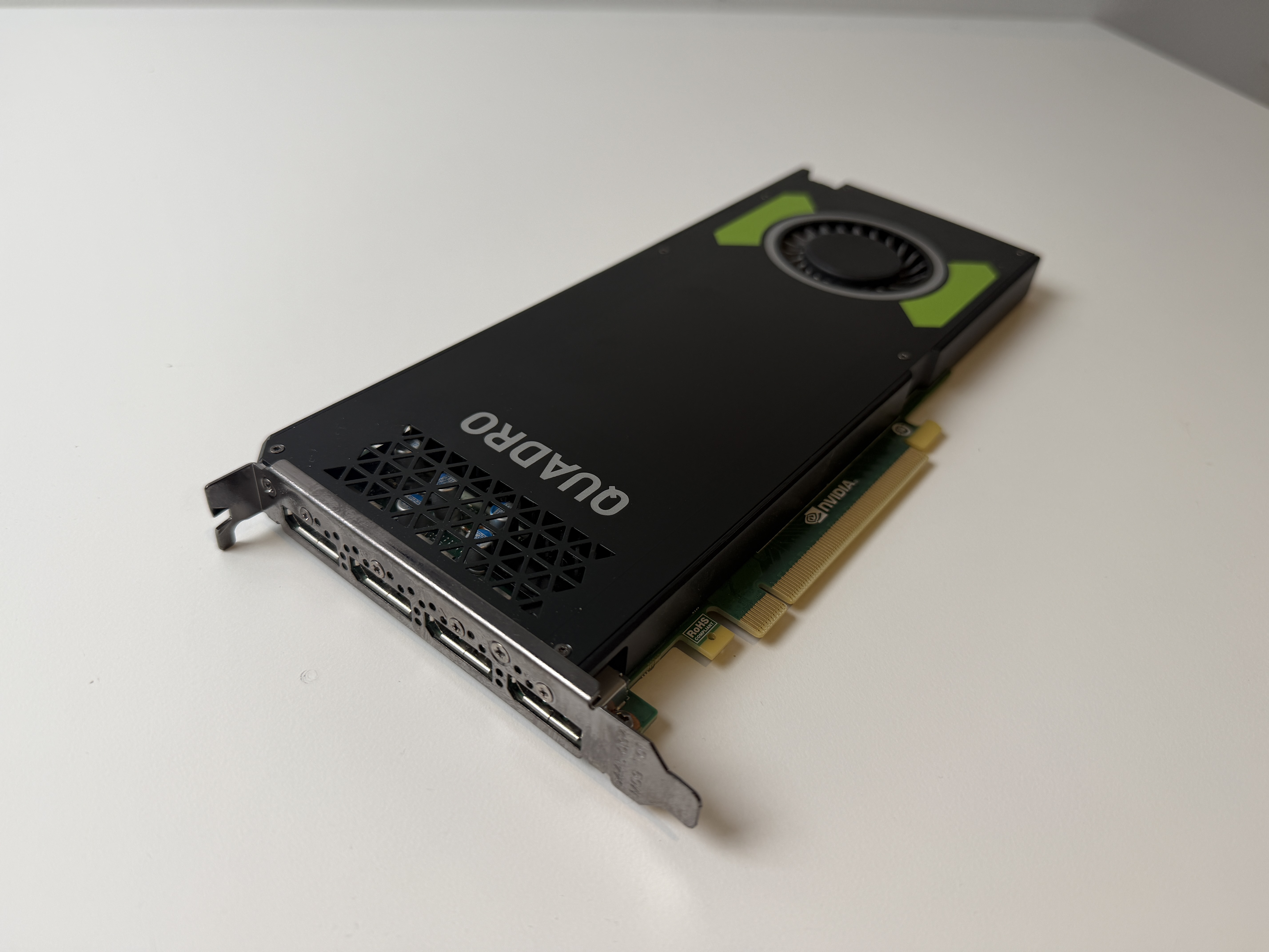 Begagnad Nvidia Quadro M4000 8GB GDDR5 PCIe 699-5G400-0501-112 900-5G400-0300-000