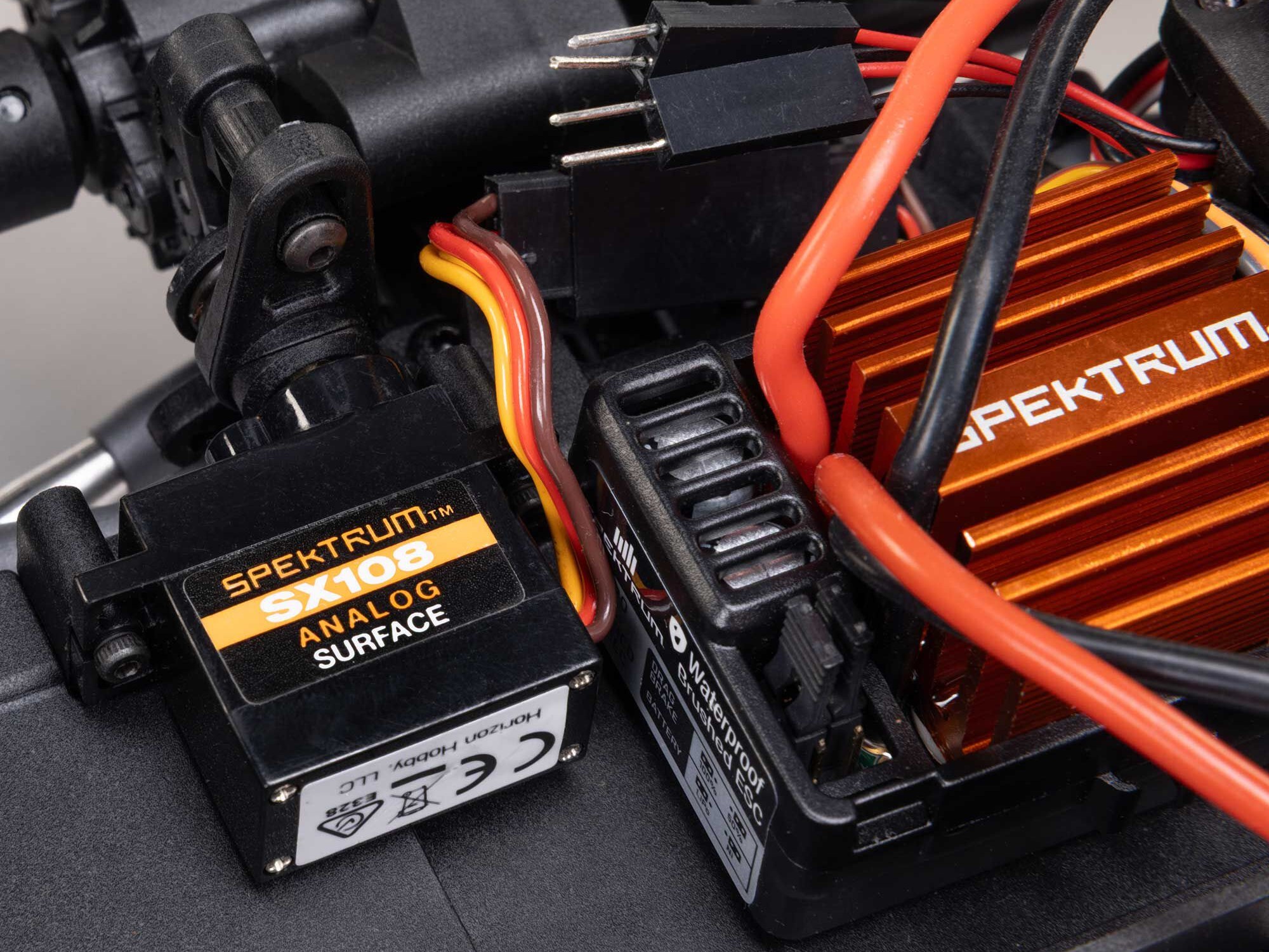 Axial 1/10 SCX10 III Jeep CJ-7 4X4 RTR Brushed Rock Crawler, Red - 12