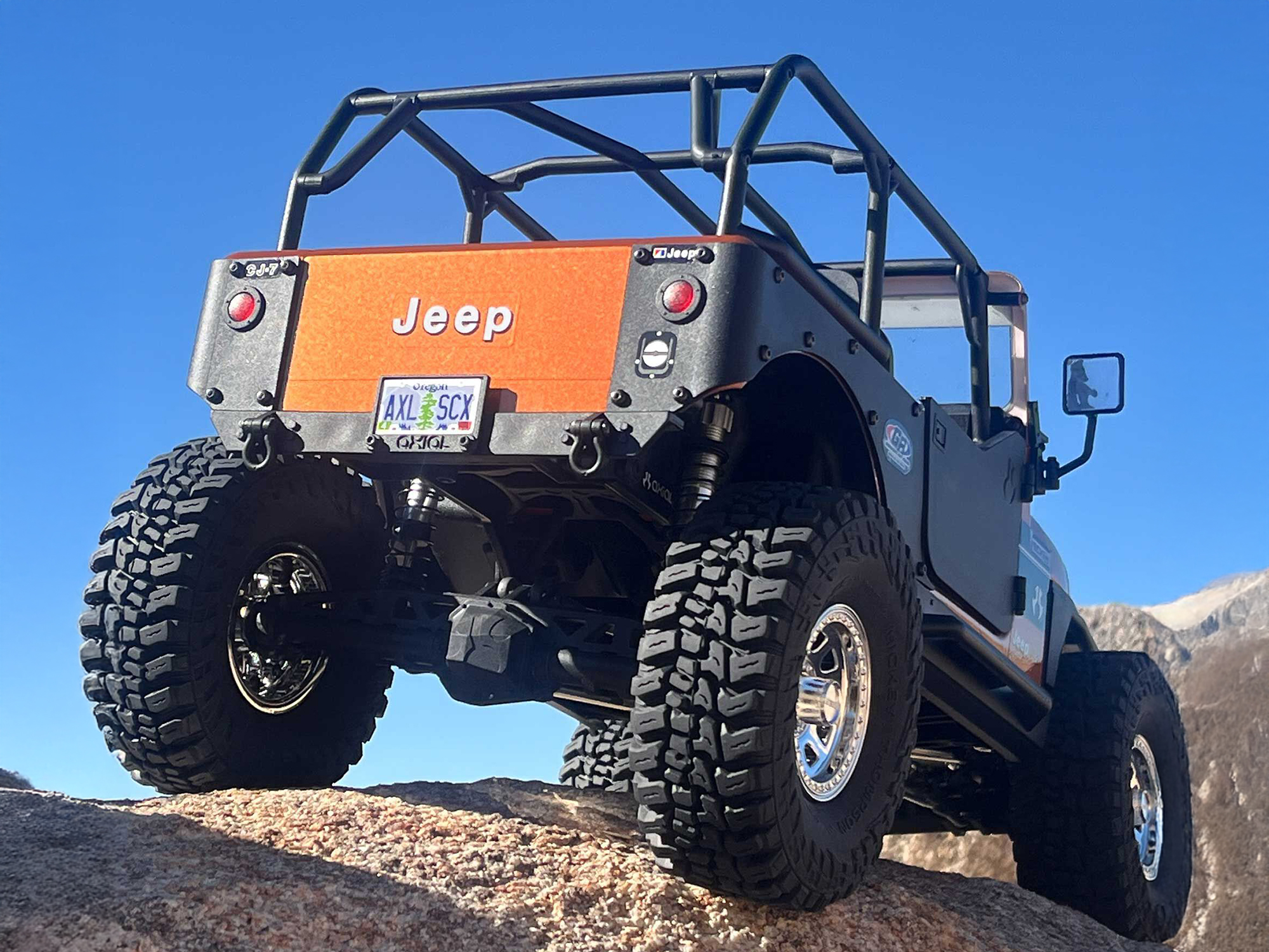 Axial 1/10 SCX10 III Jeep CJ-7 4X4 RTR Brushed Rock Crawler, Copper - 24