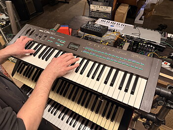 Yamaha DX21, beg 