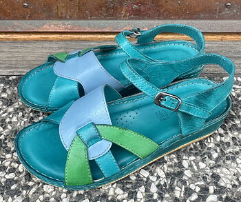 Sandaler i skinn från  Rosa Negra Comfort , blå/turkos/grön /multi