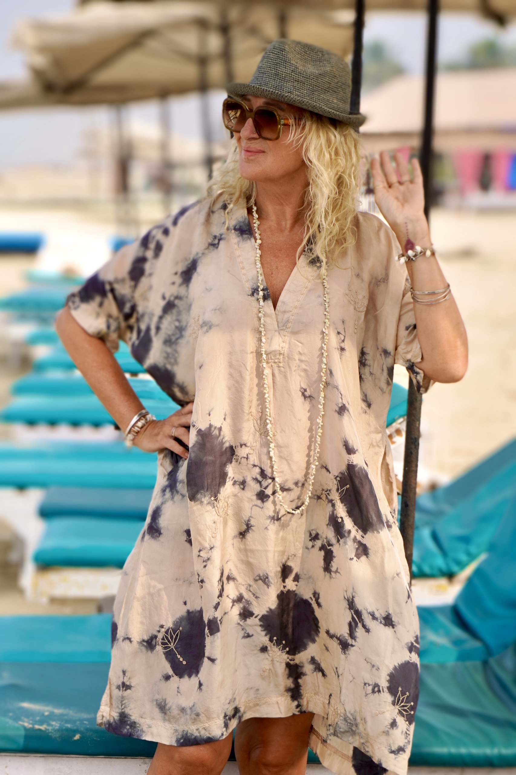 VANESSA  SILK  DRESS LOTUS SAND CHARCOAL 