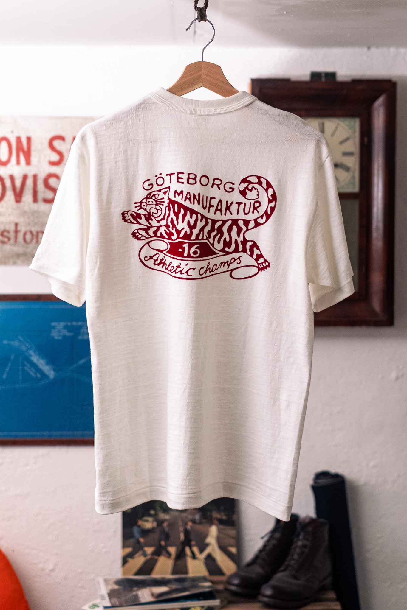 Warehouse X Göteborg Manufaktur - Lot 4601 Athletic Champs T-Shirt Off White