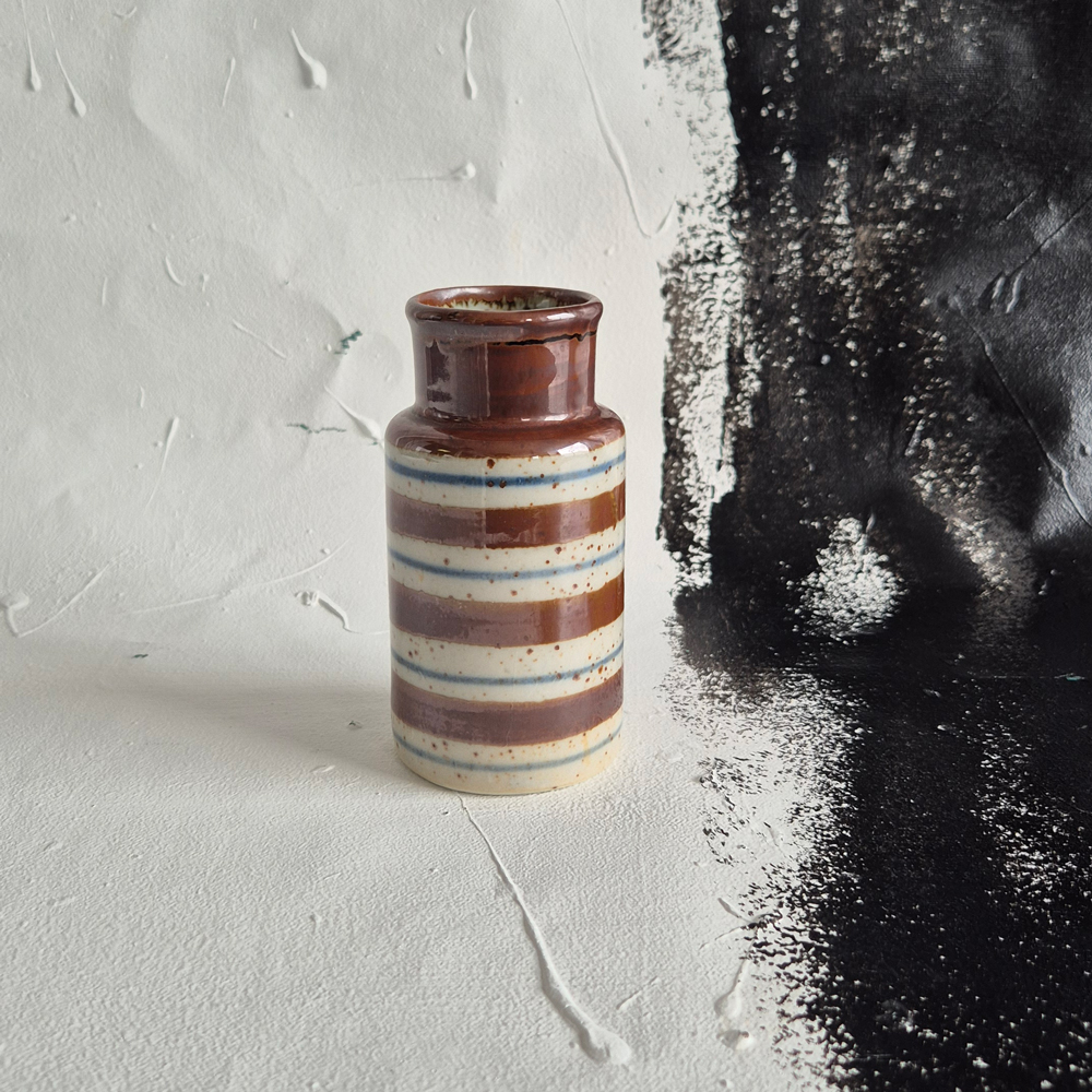 vintage VAS, randig beigespräcklig, brun och blå,  h 13,2 cm
