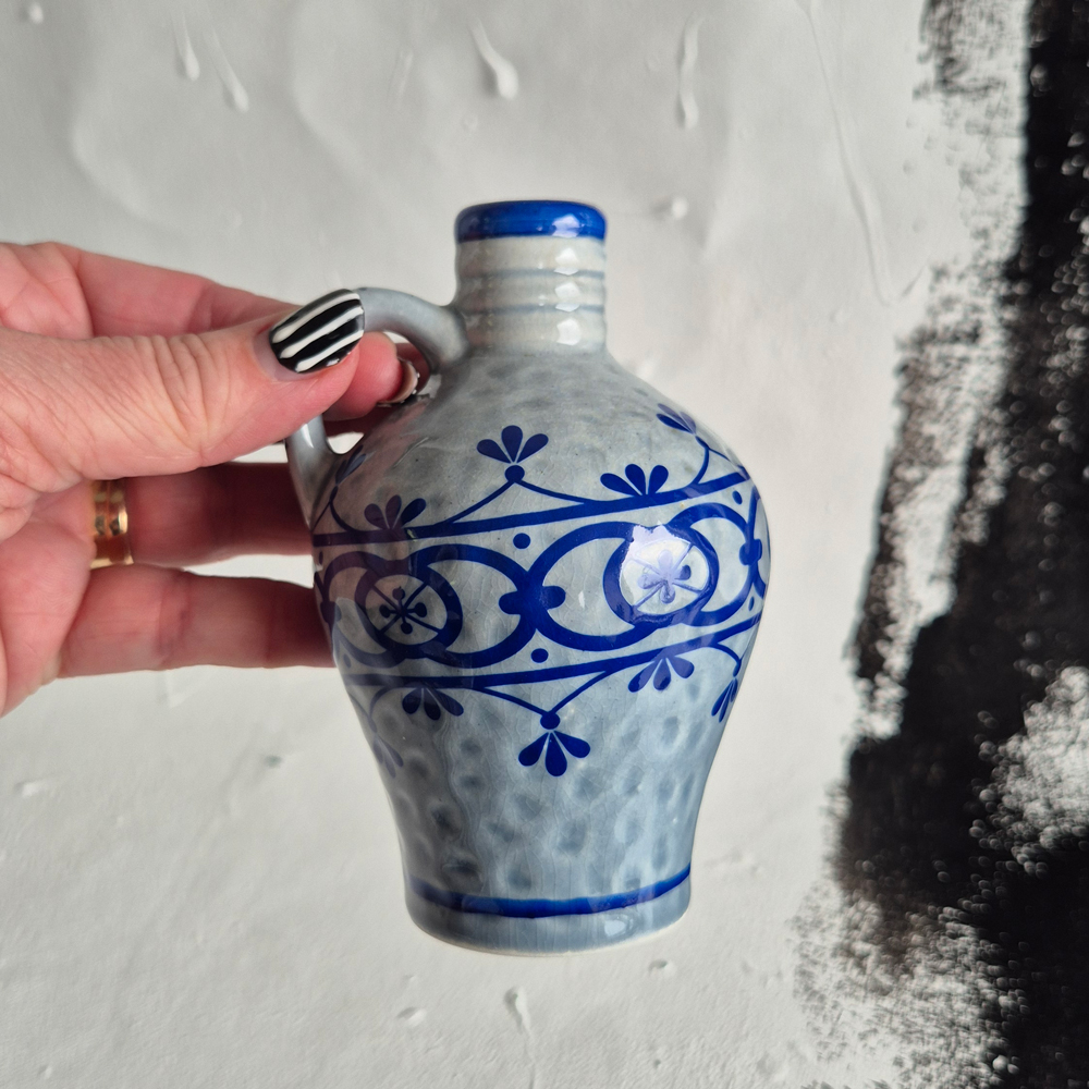 vintage VAS/KRUS i gråblått med blått mönster, h 12 cm - 4