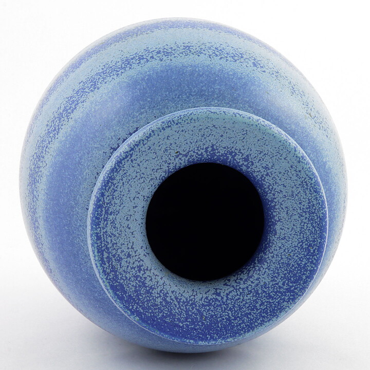 Gunnar Nylund (1942) Blue Swelling Vase 20 cm