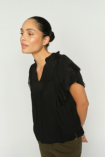 MMWea Flowish Blouse Black