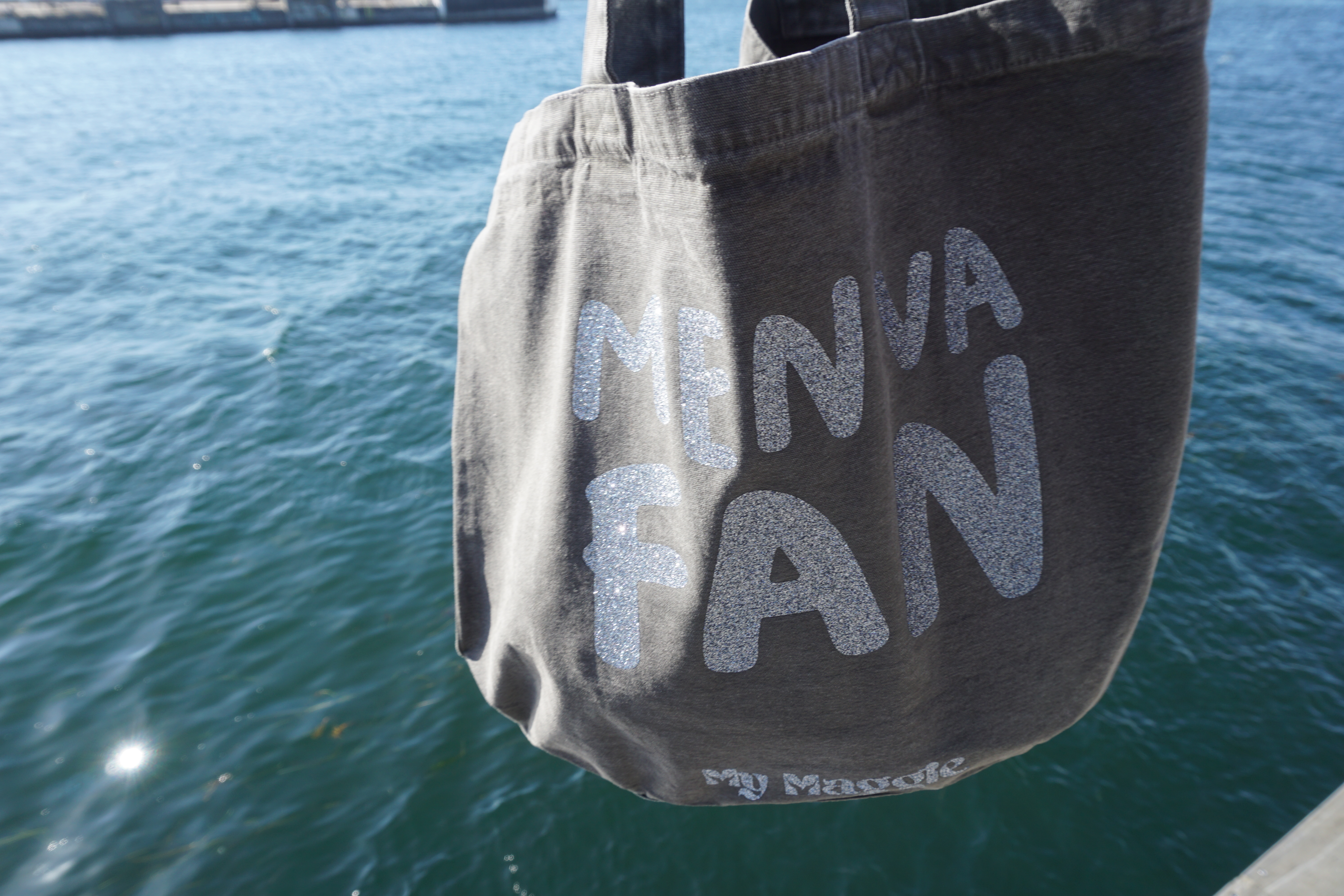 Tote bag black "men va fan" in steel blue glitter - 2
