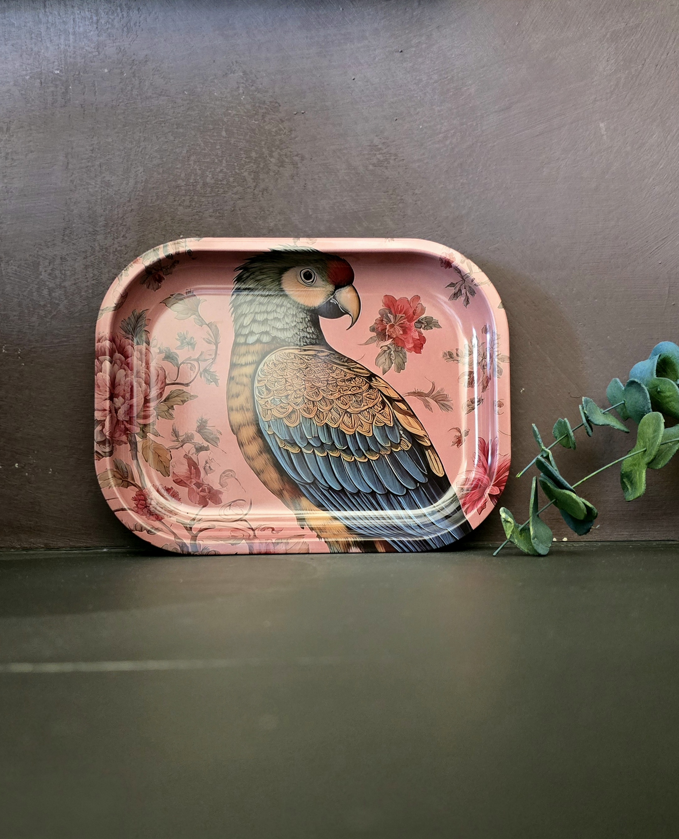 Bricka Pink Parrot