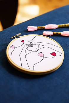DMC Broderikit Heart Hands Ø 12,5 cm 