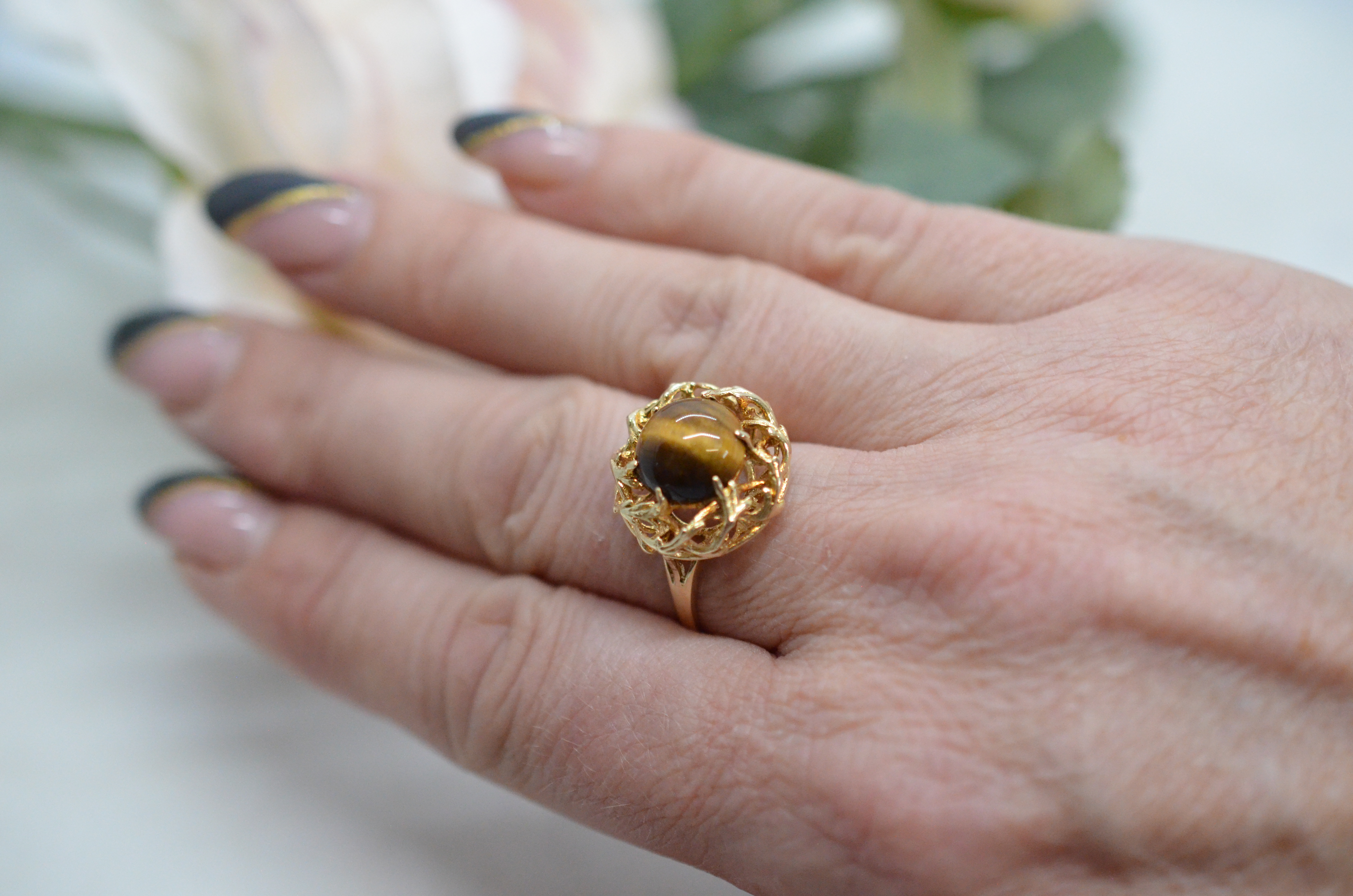 Second Hand ring with tiger eye - 7