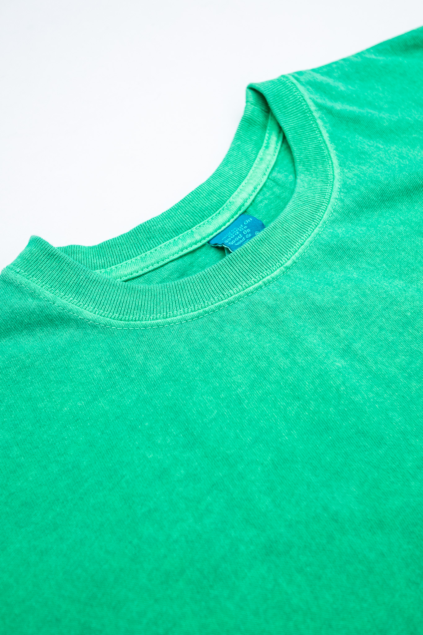 Good On - S/S Crewneck Tee Pigment Kelly - 3