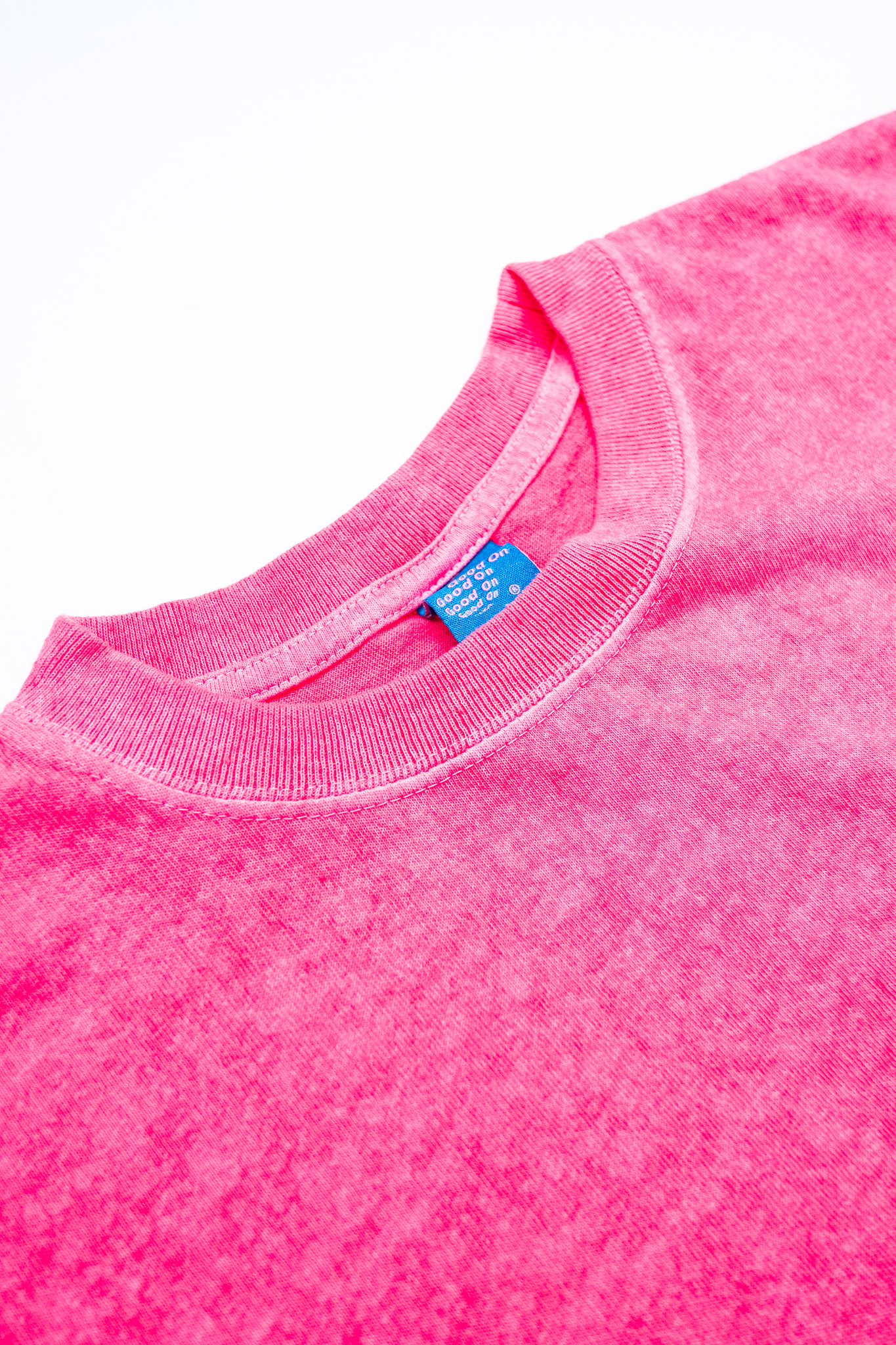 Good On - S/S Crewneck Tee Pigment Cherry - 5