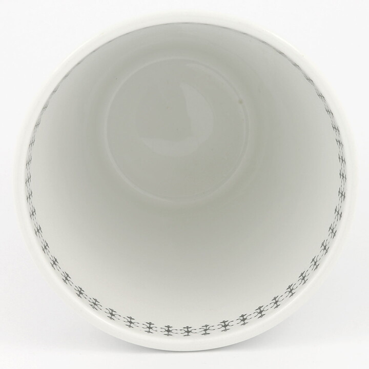 Raija Uosikkinen (Emilia 1959) Cone Vase with Graphic Motif 15 cm (3)