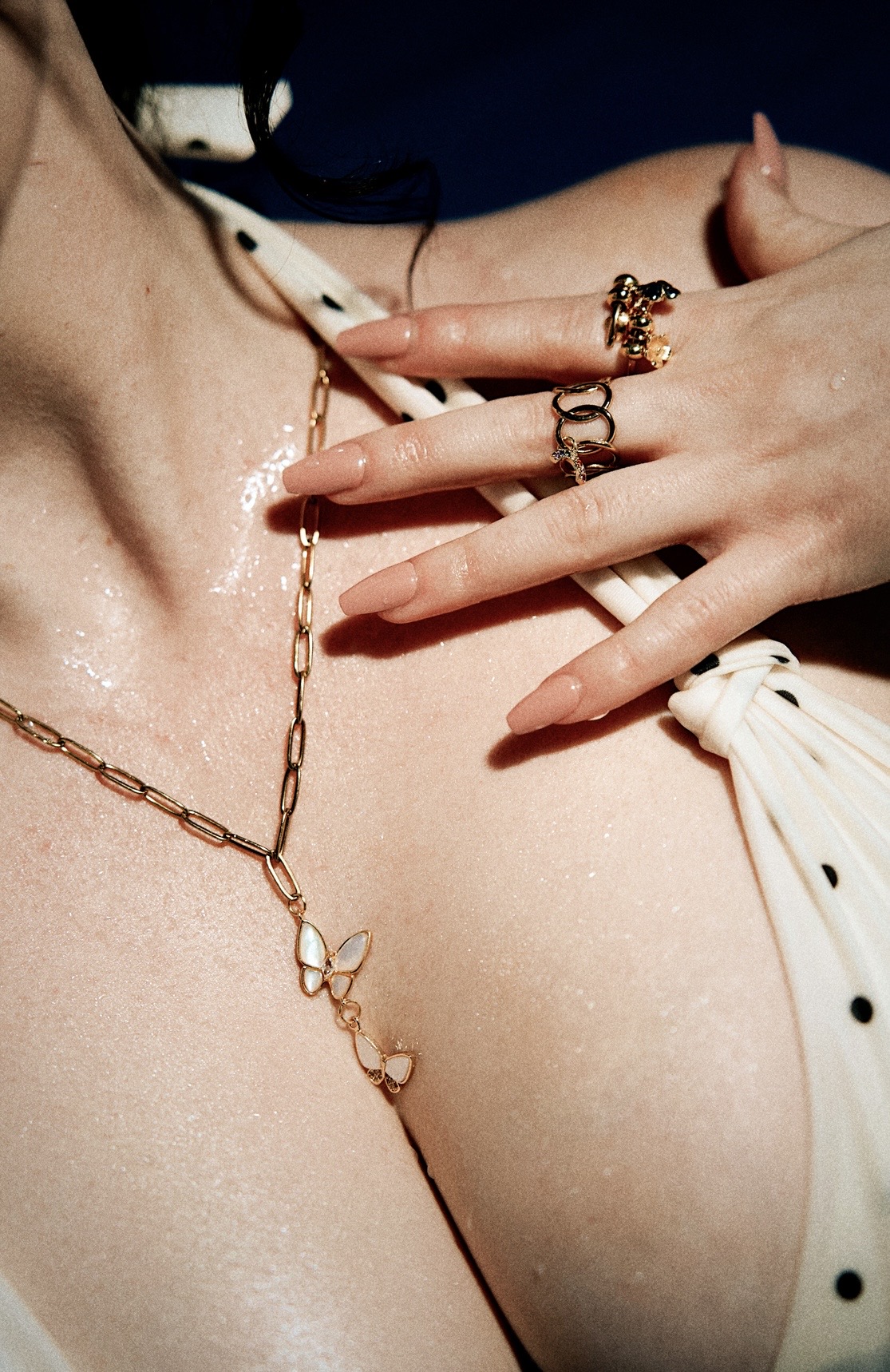 Beachcream the Butterfly -Halsband
