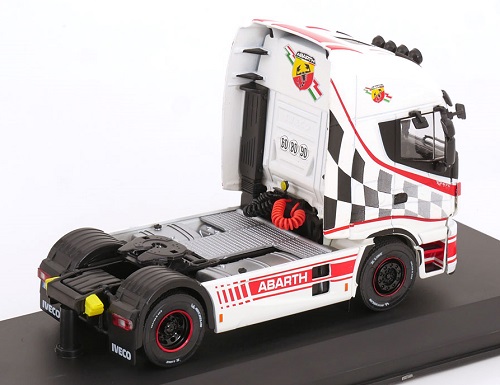 IVECO STRALIS HI-WAY -2016  1:43 Atlas - 2