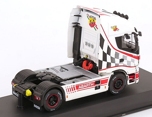IVECO STRALIS HI-WAY -2016  1:43 Atlas