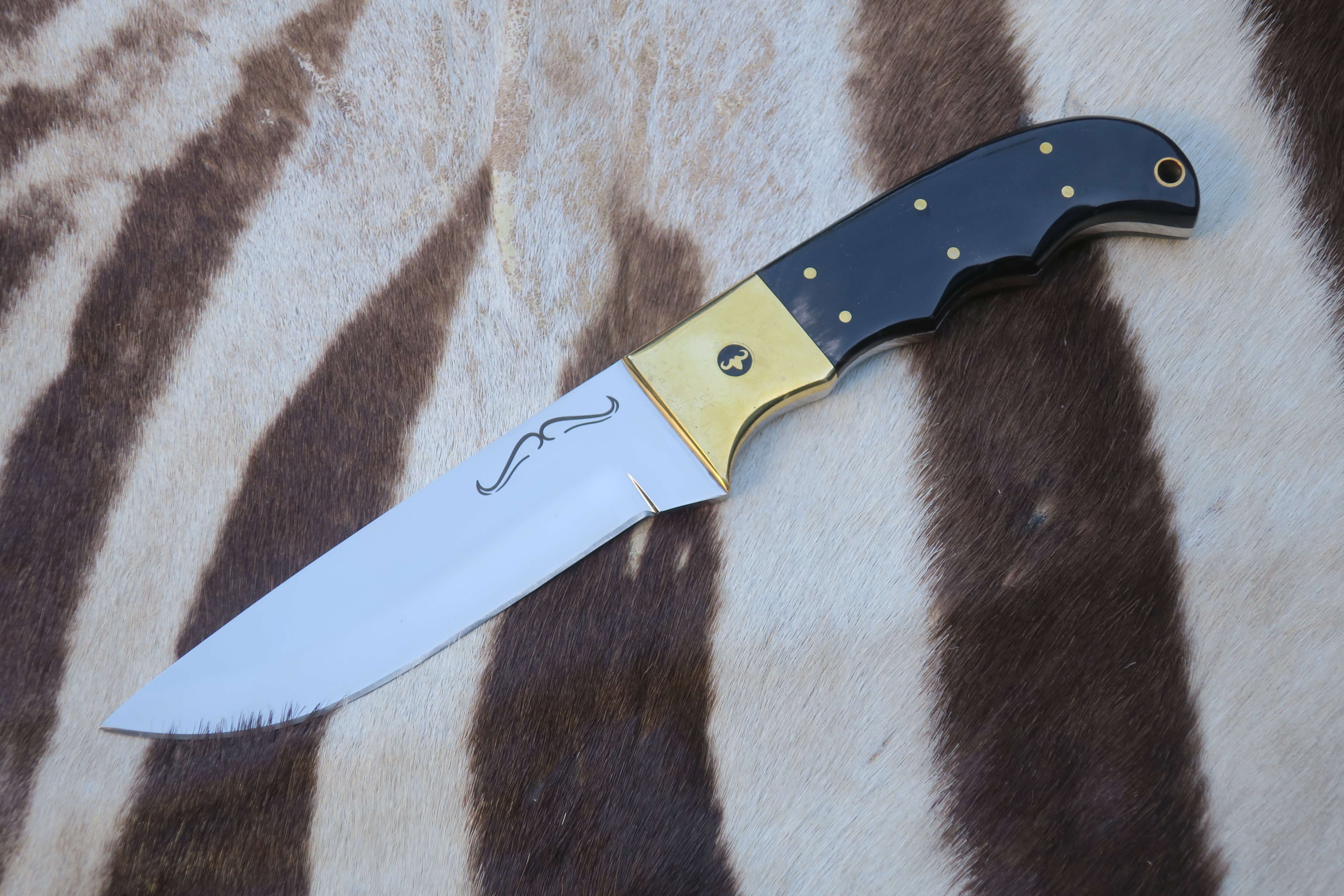 PRISSÄNKT - Buffelhorn - Cape Buffalo Horn - Storviltskniv från Sydafrika  - 4