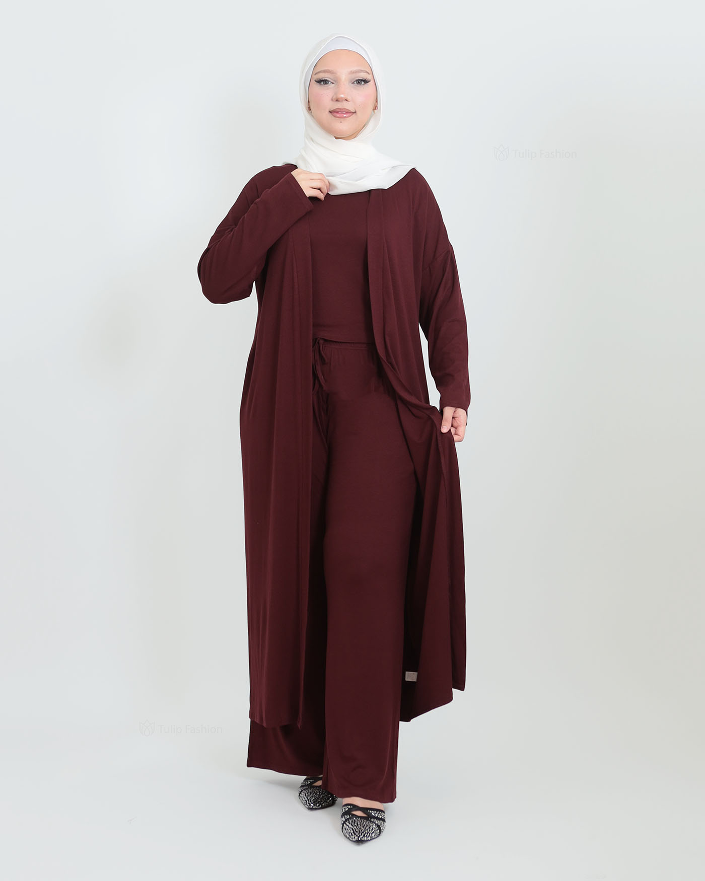 3-piece set with long open abaya, top and wide trousers - Maroon