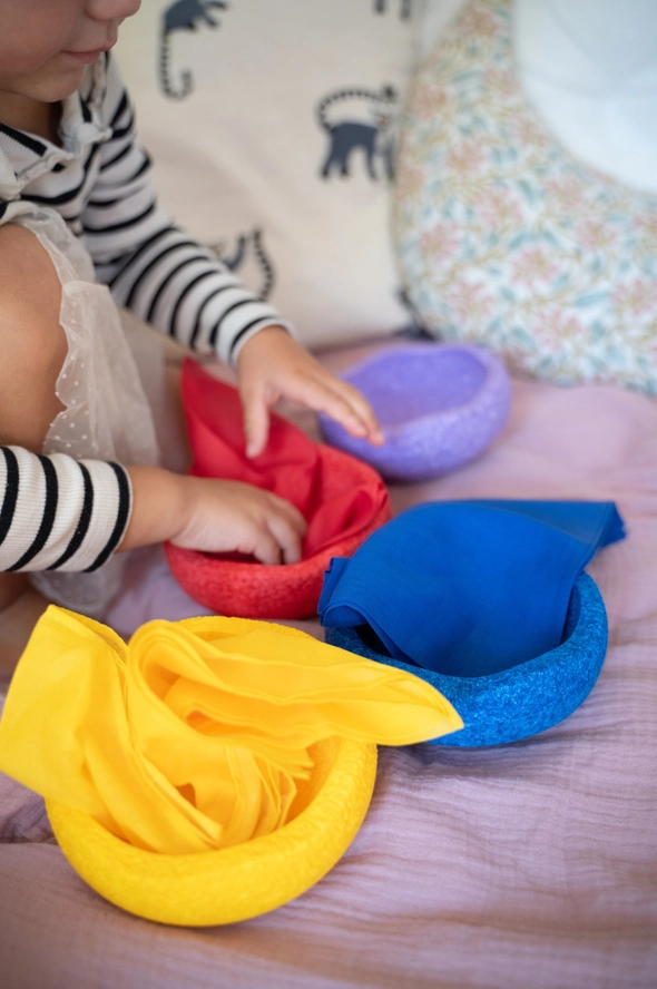 Pit and Play Lekduk Röd - Kreativ och sensorisk lek med hållbara lekdukar - 7