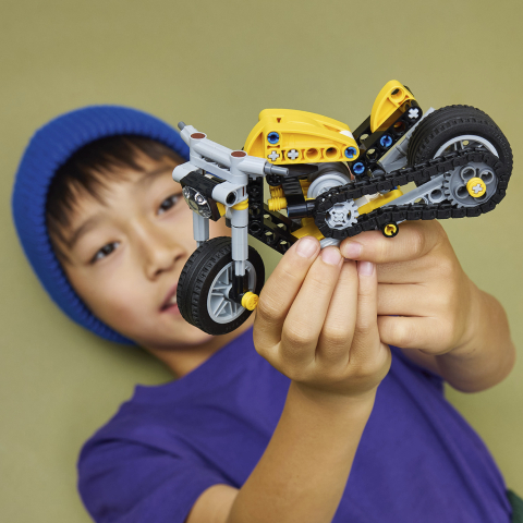 LEGO 42225 Keltainen moottoripyörä Technic - 8