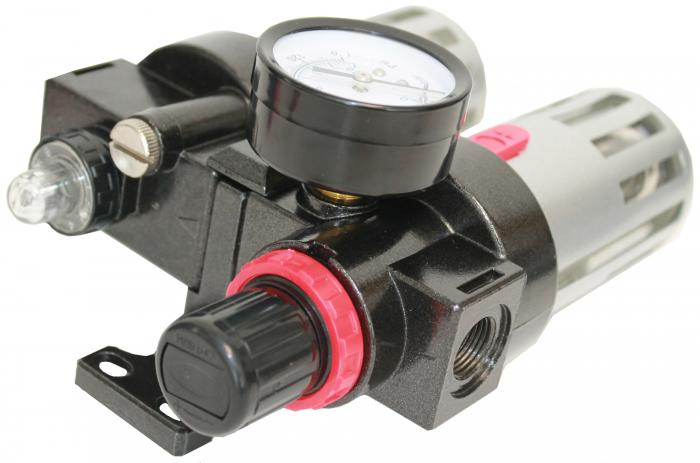 TRYCKLUFTSREGULATOR MED VATTENAVSKILJARE OCH DIMSMÖRJARE 1/4" - 3