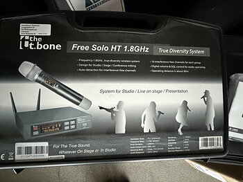 the t.bone free solo HT 1.8 GHz trådlöst mikrofonsystem