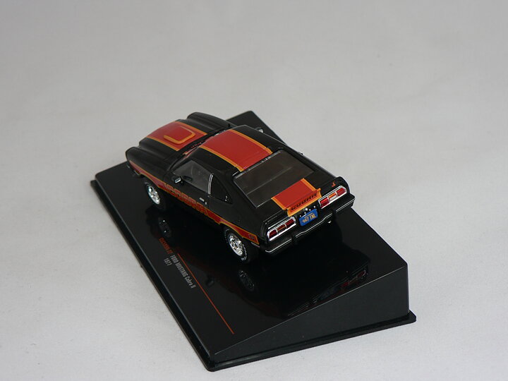 Ford Mustang   Cobra  II 1977   1:43  Ixo