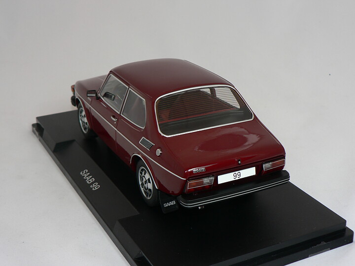 Saab  99  EMS   1977  1:18  MCG