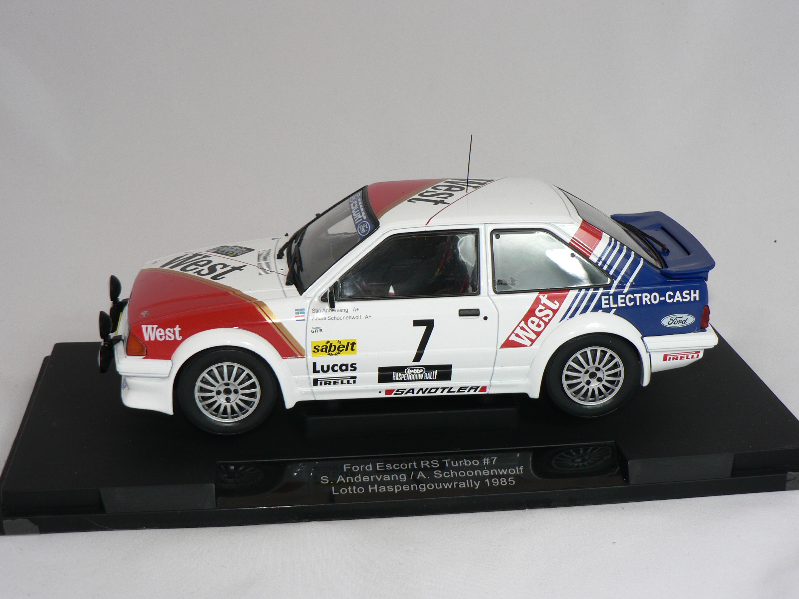 Ford Escort RS  Turbo  #7  1985  S.Andervang / A.Schoonenwolf1:18   MCG - 3